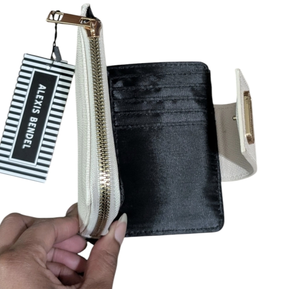 Alexis Bendel Cream Wallet - Picture 4 of 4